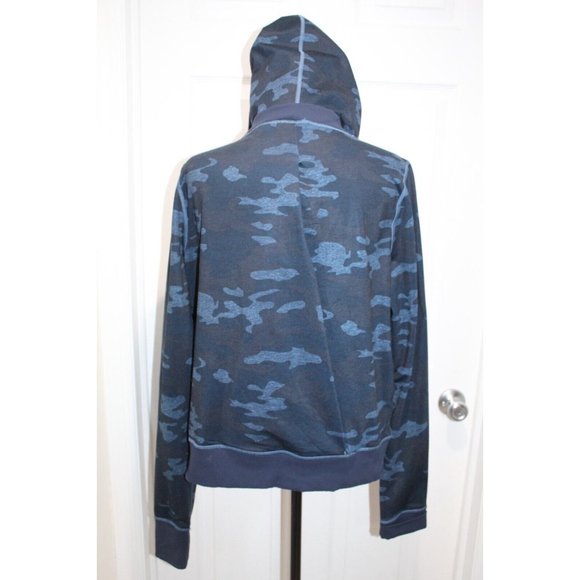 LULULEMON Namaskar Hoodie Jacket Lotus Camo Oil Slick Blue Inkwell Women Size 10 - Picture 3 of 7